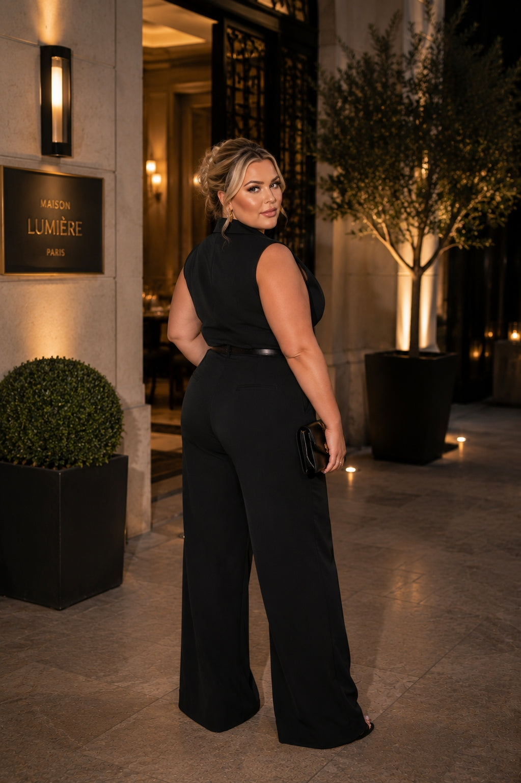 Elegant sleeveless wide leg Jumpsuit